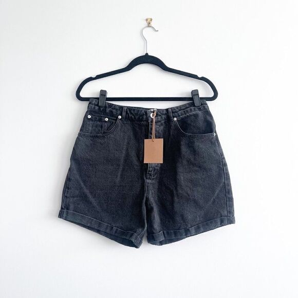 LOST IN LUNAR // The George Shorts // crafted from a 100% cotton denim // Size 8 - Picture 8 of 16